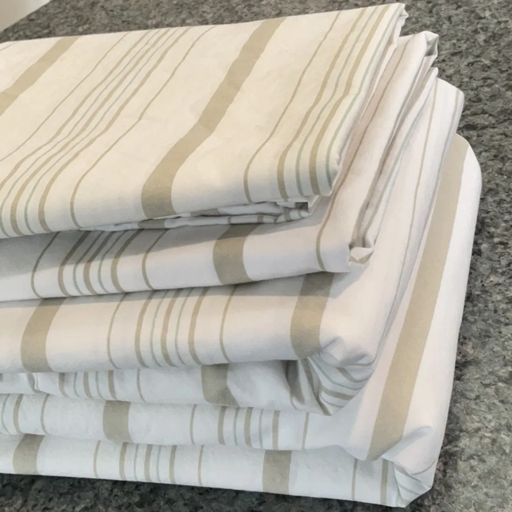 Simply Shabby Chic twin top sheet with two pillowcases